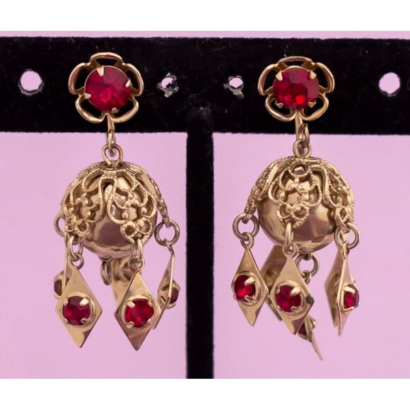 Vintage Victorian Red Gemstone Gold Tone Screwback Earrings - Q18 - Picture 2 of 3